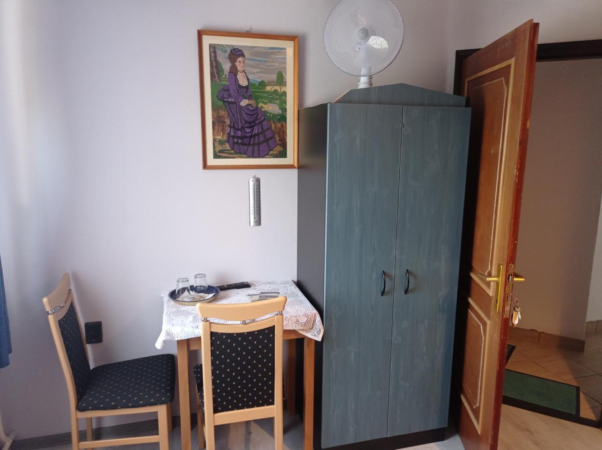 Partifecske Vendeghaz Hotel Tiszafured Ngoại thất bức ảnh